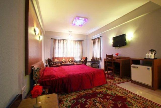 Hotel Snow Princess Manāli Buitenkant foto